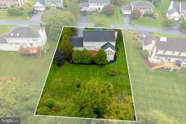 $725,000 | 8 Balmoral Drive, Chadds Ford, PA 19317