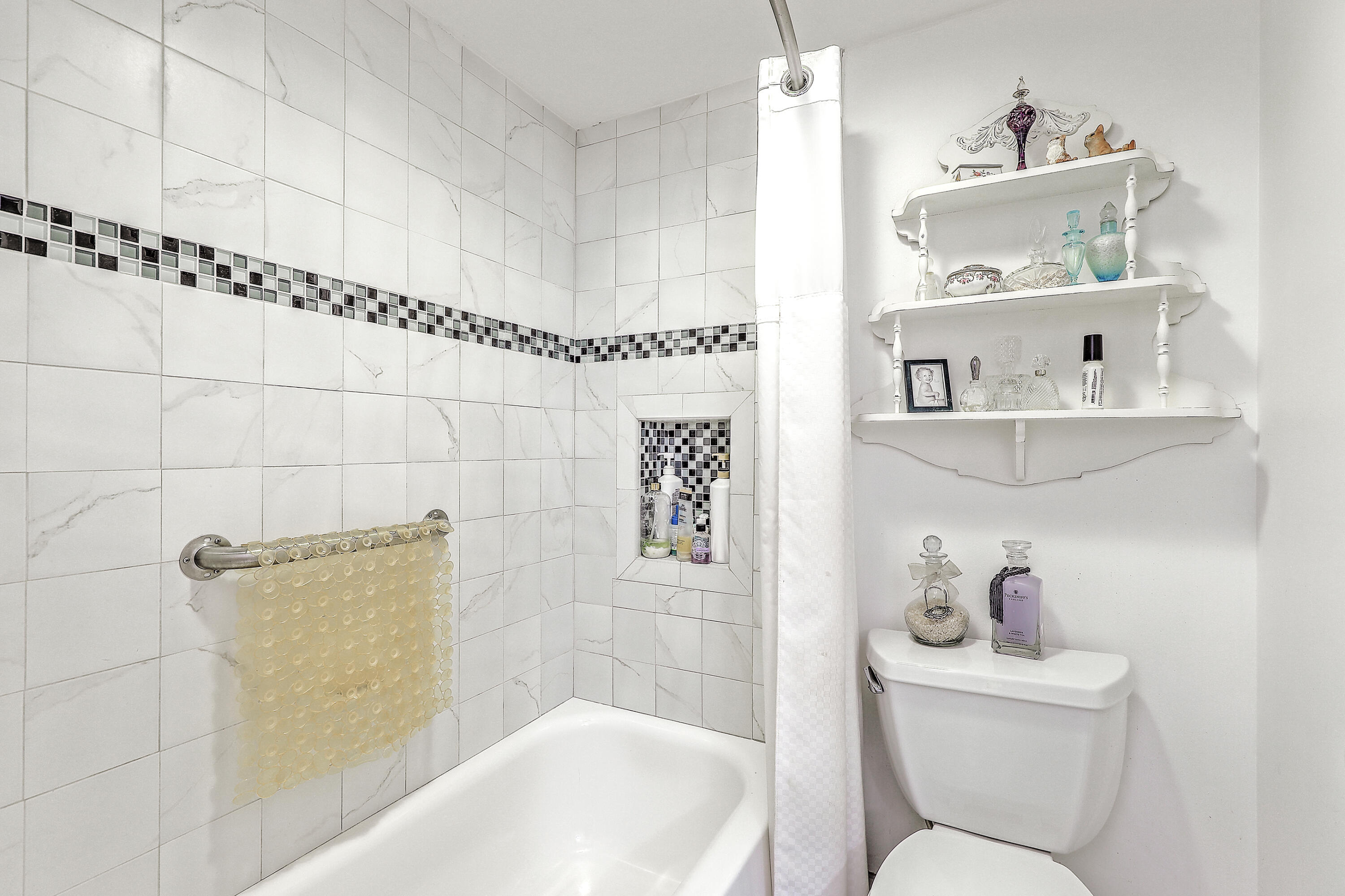 14 Lockwood Drive, Unit 7ABG Charleston, SC 29401 - Photo 14 of 43 0W7A0206_07_08_09_10_11_12