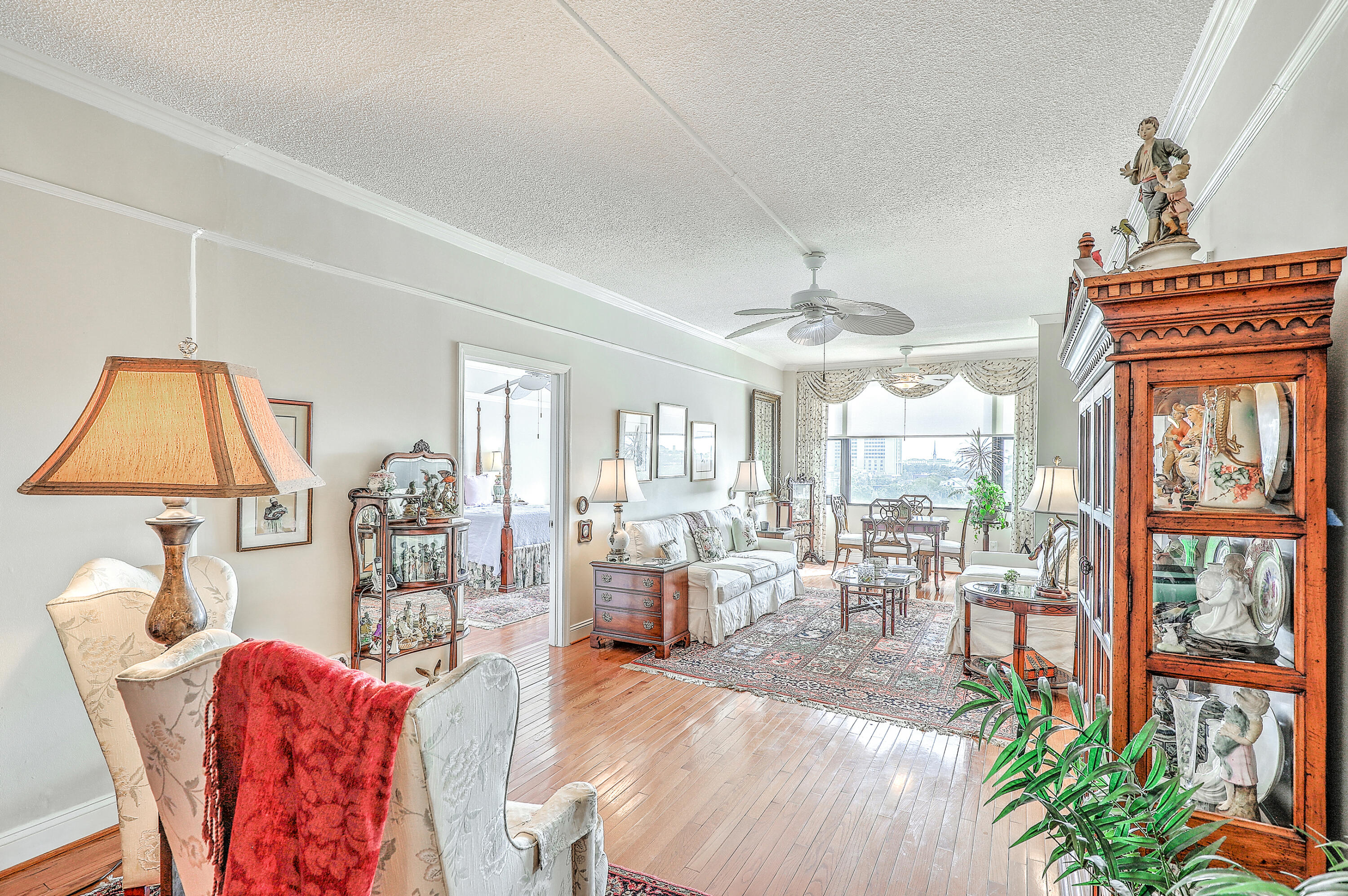 14 Lockwood Drive, Unit 7ABG Charleston, SC 29401 - Photo 16 of 43 0W7A0220_1_2_3_4_5_6