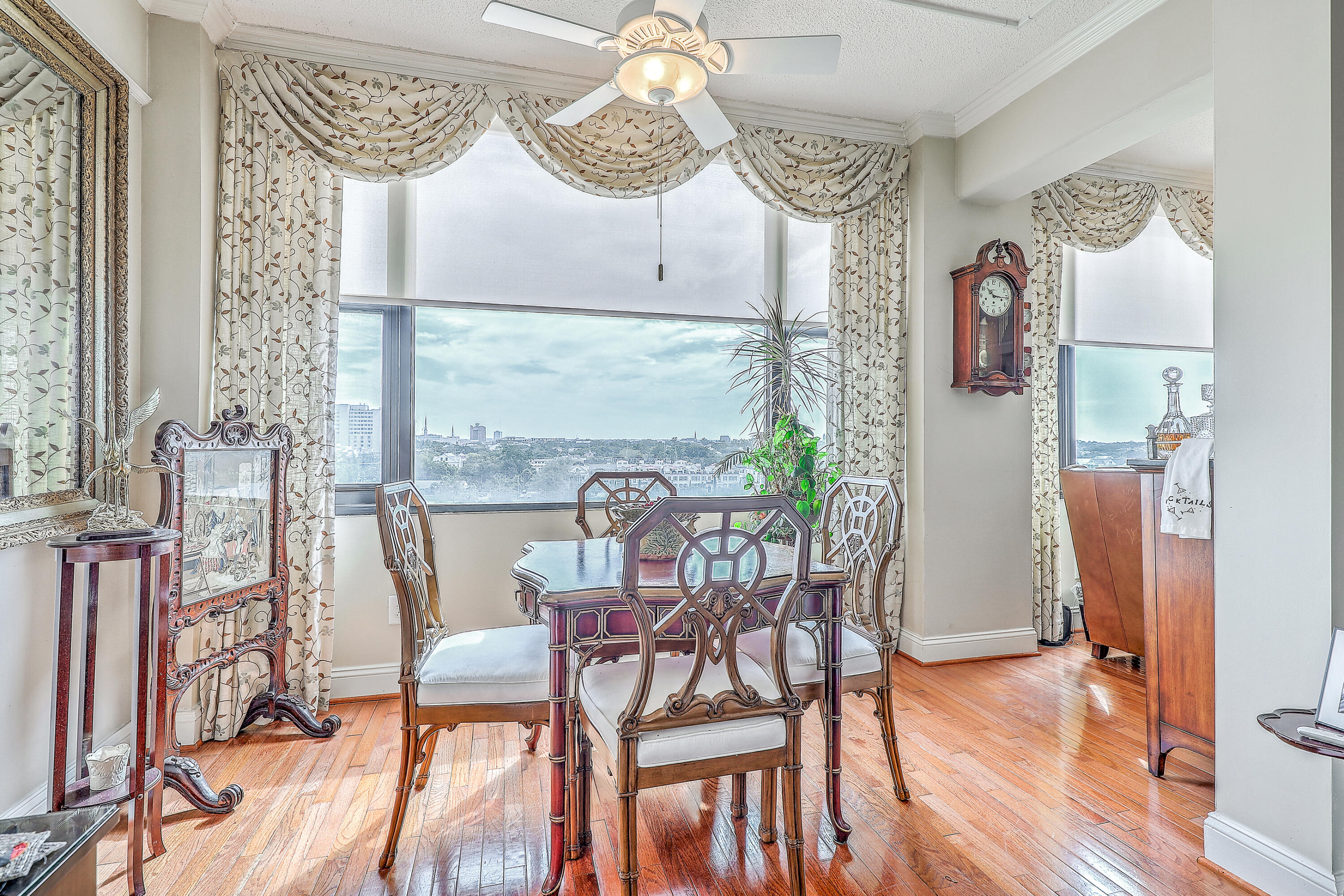 14 Lockwood Drive, Unit 7ABG Charleston, SC 29401 - Photo 21 of 43 0W7A0255_56_57_58_59_60_61