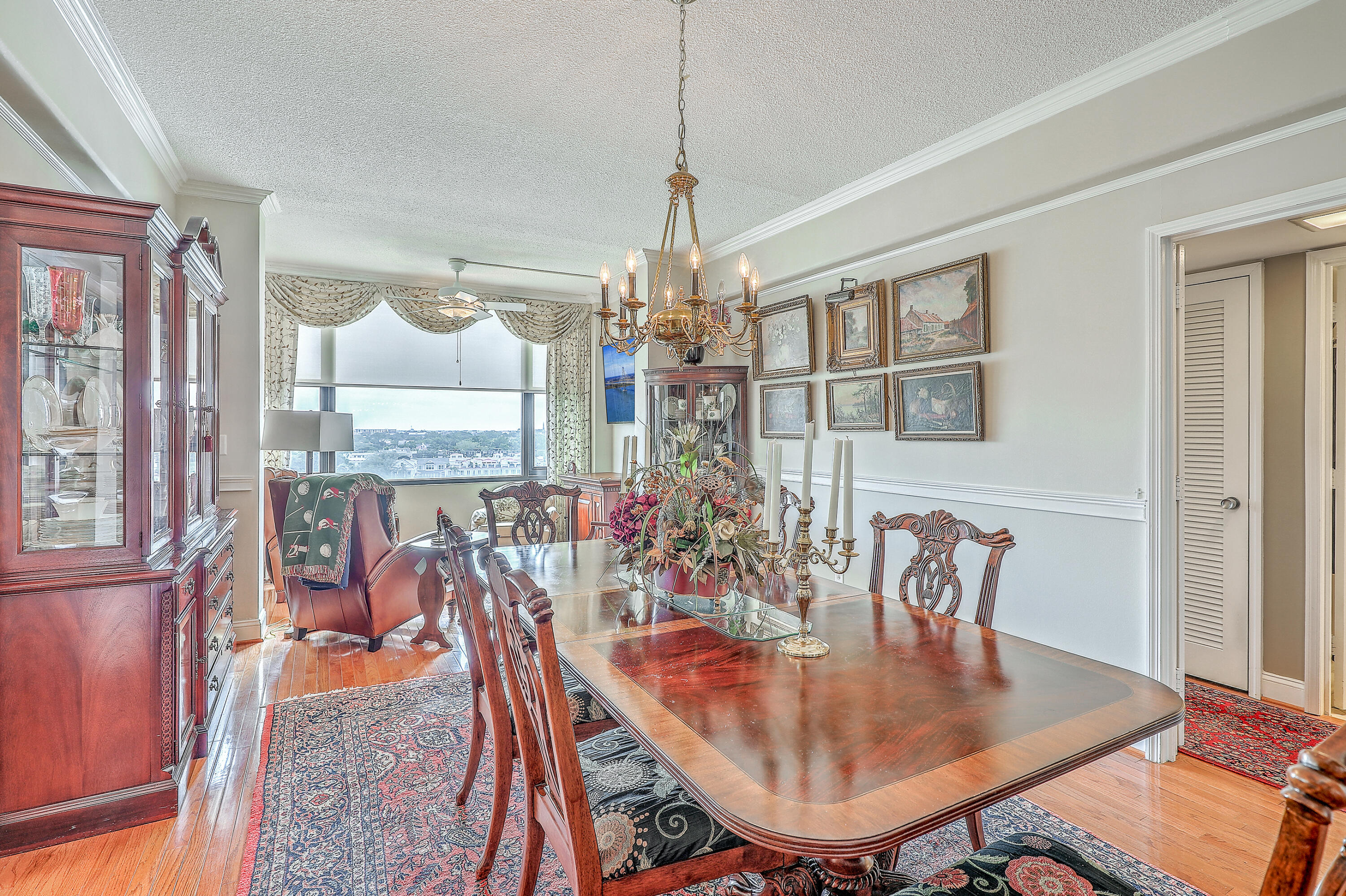 14 Lockwood Drive, Unit 7ABG Charleston, SC 29401 - Photo 25 of 43 0W7A0283_4_5_6_7_8_9