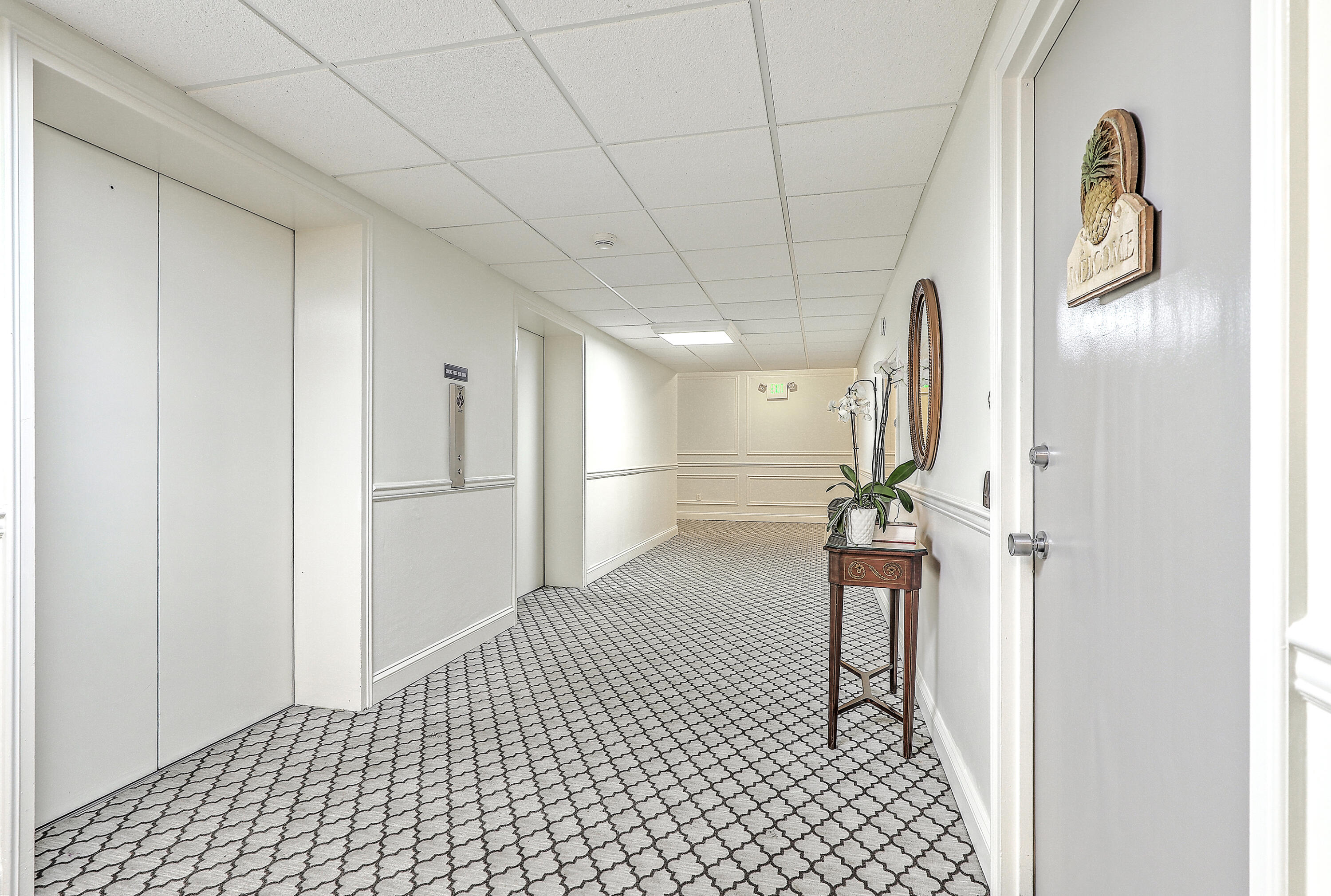 14 Lockwood Drive, Unit 7ABG Charleston, SC 29401 - Photo 10 of 43 0W7A0402_3_4_5_6_7_8