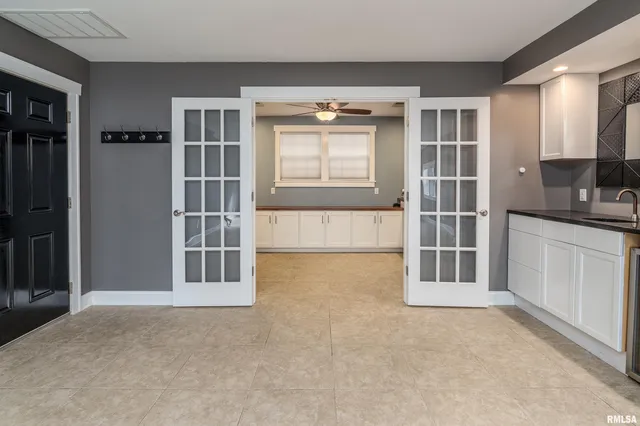 $299,900 | 1591 North Reed Station Road, Carbondale, IL 62901