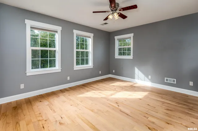 $299,900 | 1591 North Reed Station Road, Carbondale, IL 62901