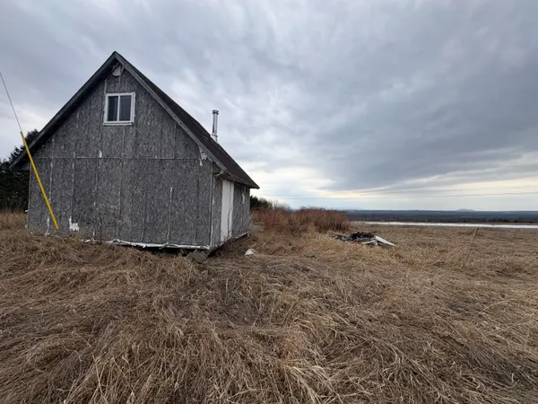 $47,000 | 6 Prairie Road, Sherman, ME 04776