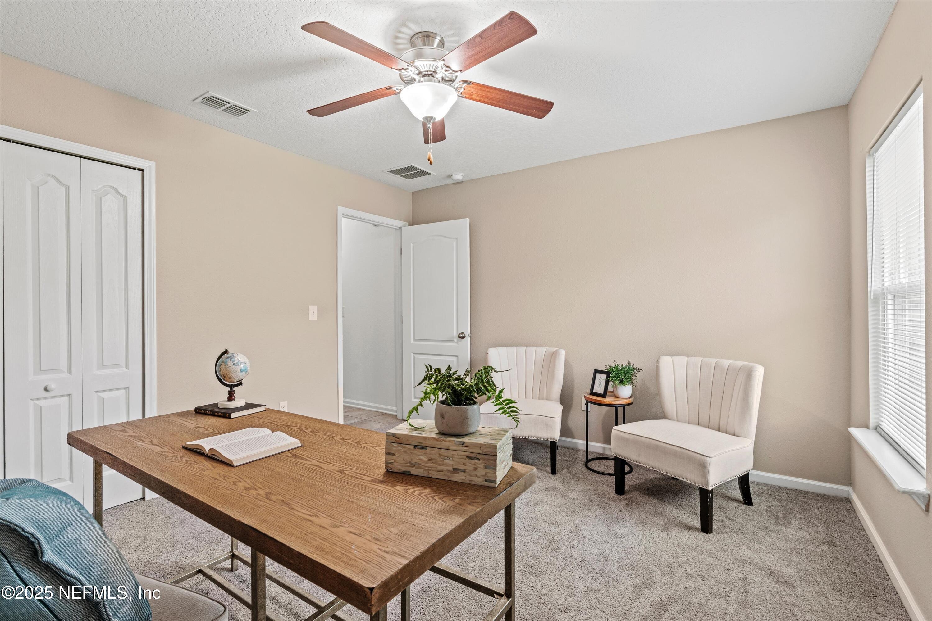 12264 Sacha Road Jacksonville, FL 32226 - Photo 18 of 32 a living room with furniture