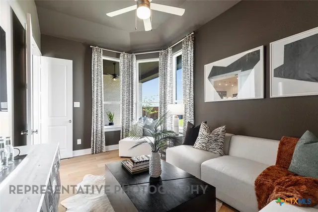 $643,549 | 4714 Clover Field, Marion, TX 78124