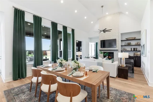 $643,549 | 4714 Clover Field, Marion, TX 78124