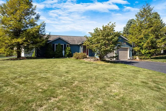 $349,000 | 510 Emann Drive, Camillus, NY 13031