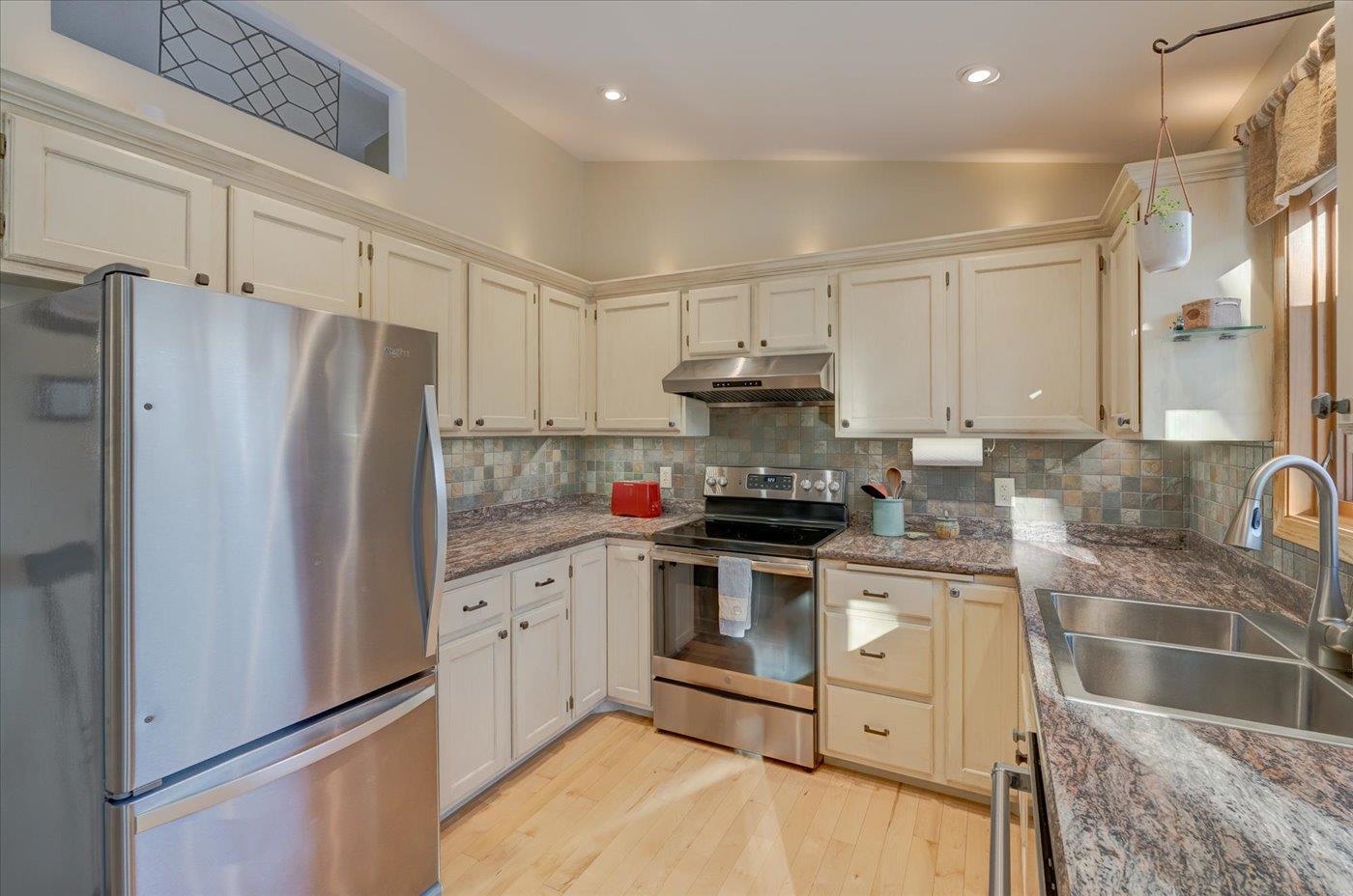 7145 East Valley Ridge Drive Madison, WI 53719 - Photo 15 of 79