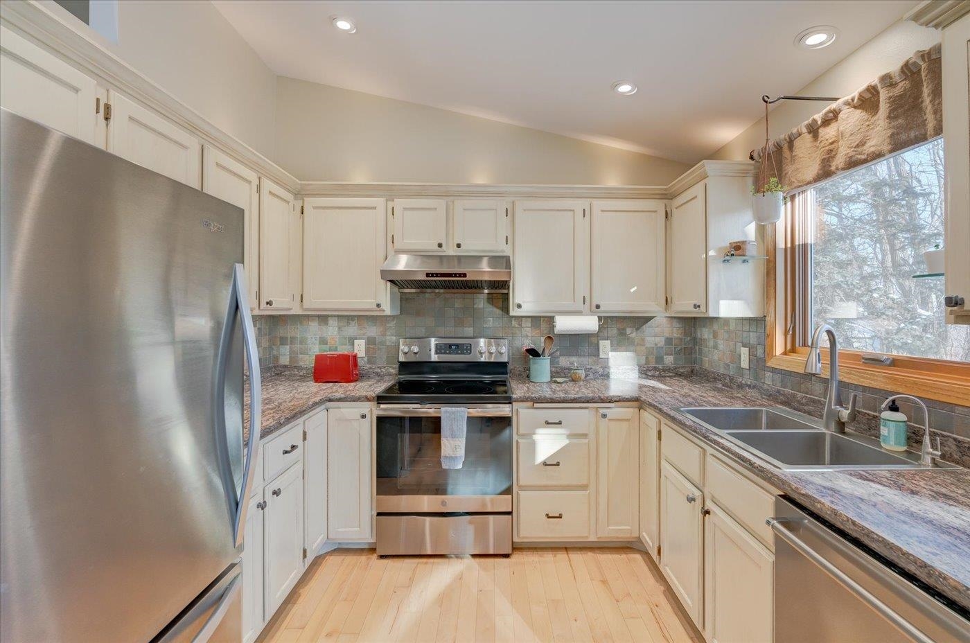 7145 East Valley Ridge Drive Madison, WI 53719 - Photo 16 of 79