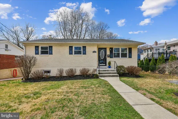 $3,500 | 11310 Ashley Drive, North Bethesda, MD 20852