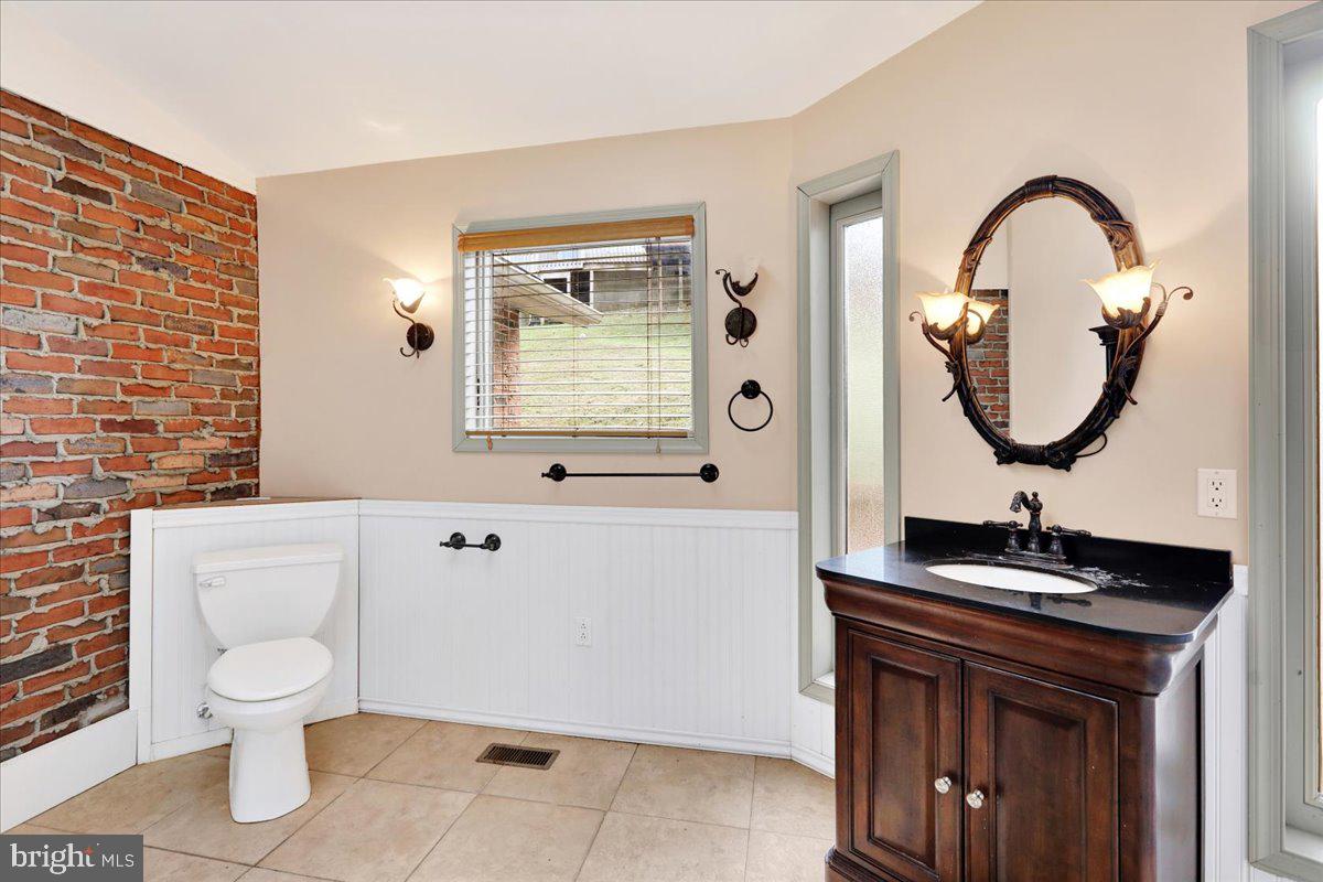 319 Rivervale Road Reading, PA 19605 - Photo 15 of 49