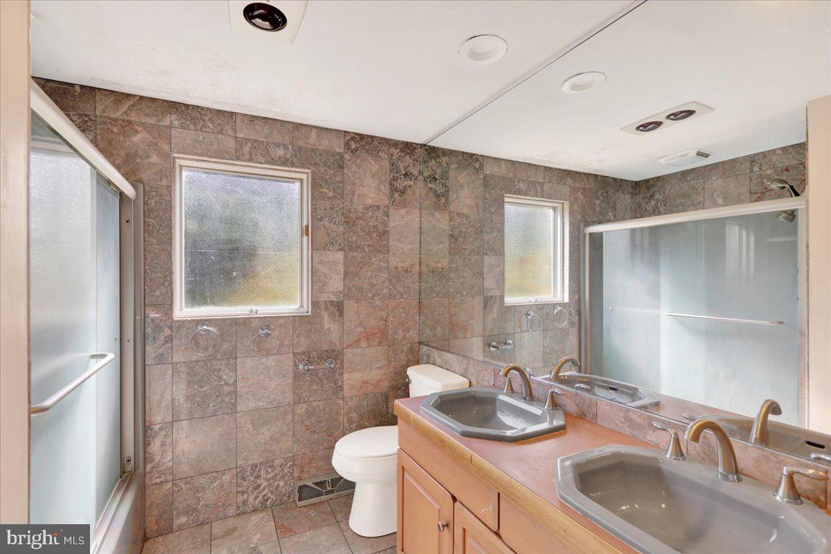 319 Rivervale Road Reading, PA 19605 - Photo 17 of 49