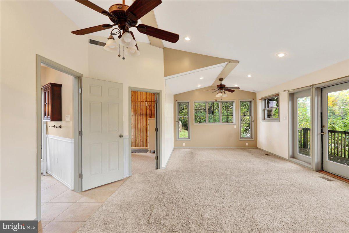 319 Rivervale Road Reading, PA 19605 - Photo 5 of 49