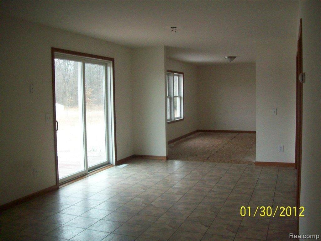 12960 Mayer Road Maybee, MI 48159 - Photo 5 of 12 100_1475.JPG