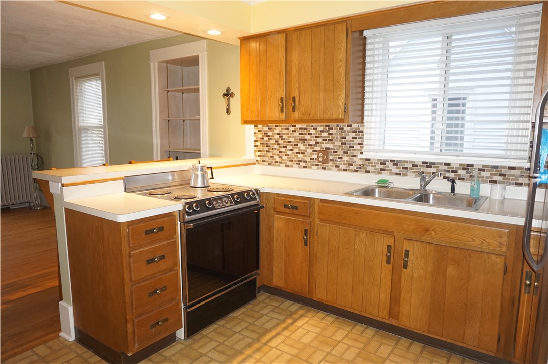 57 Ellison Street Rochester, NY 14609 - Photo 6 of 21