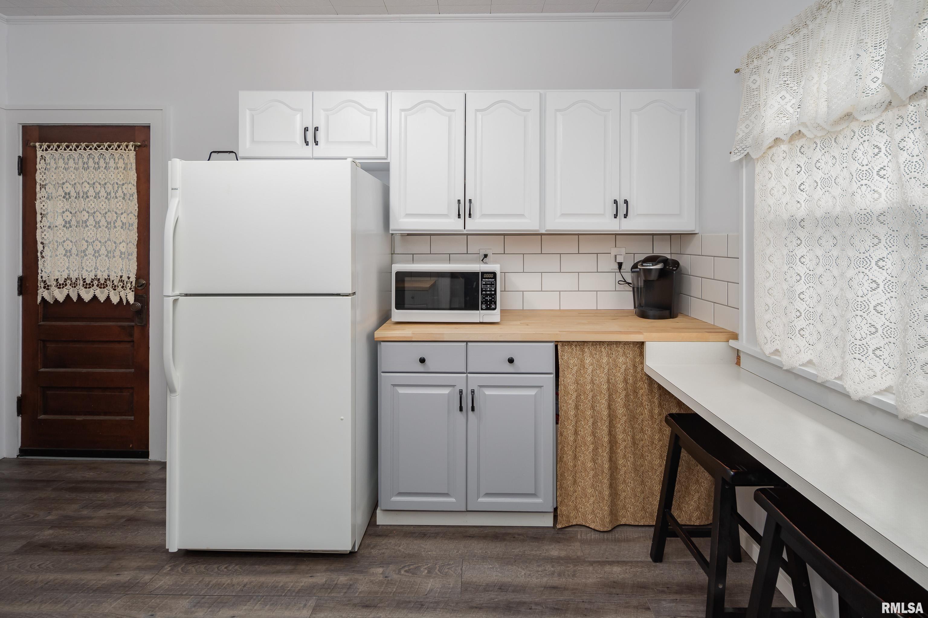 2020 3rd Street Moline, IL 61265 - Photo 6 of 13 Gallery Image 6