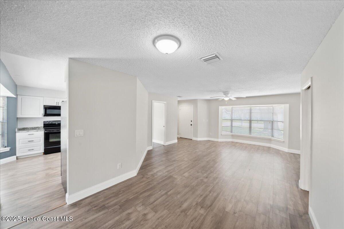 1871 Talloak Road Melbourne, FL 32935 - Photo 4 of 32 07-untitled-07450