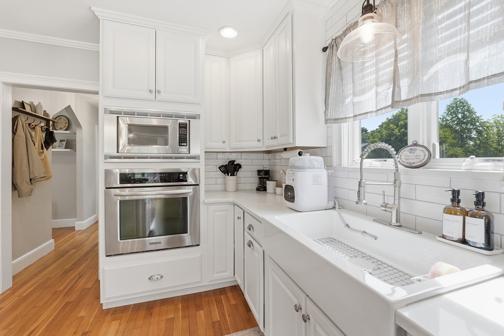 16 Bay State Road Worcester, MA 01606 - Photo 21 of 42