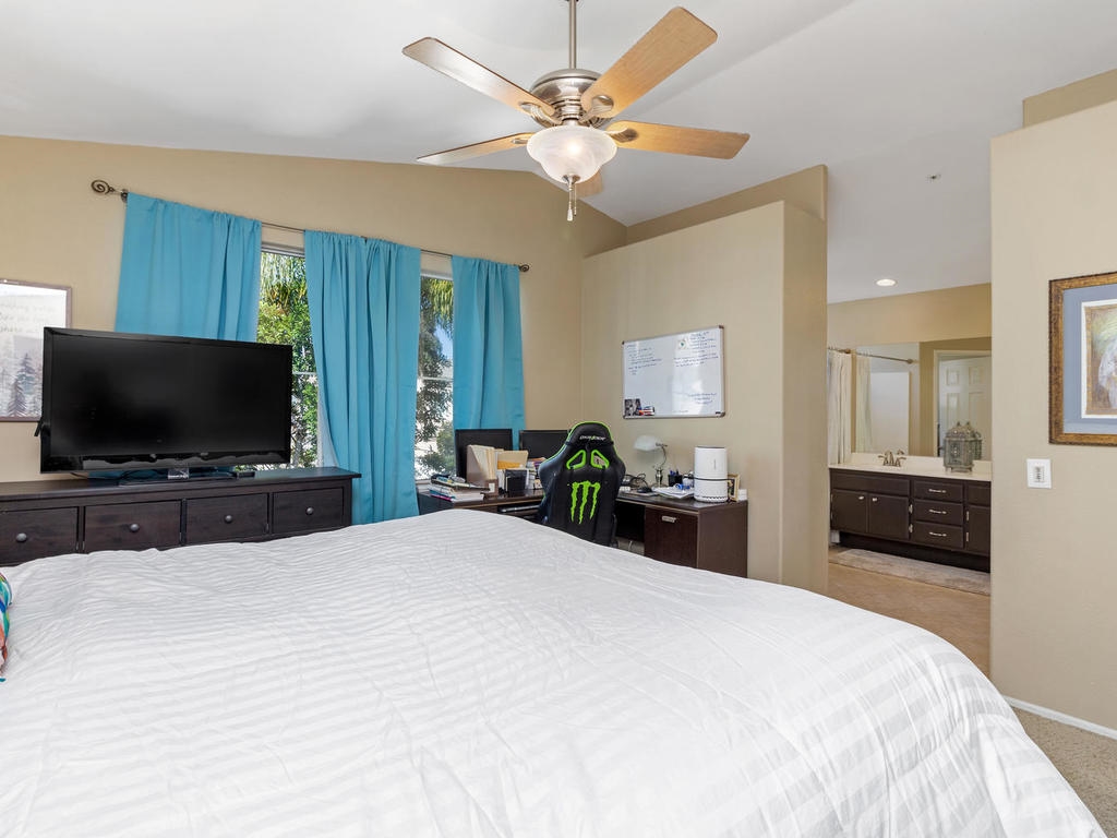 1813 Key Largo Road Vista, CA 92081 - Photo 15 of 25 Gallery Image 15