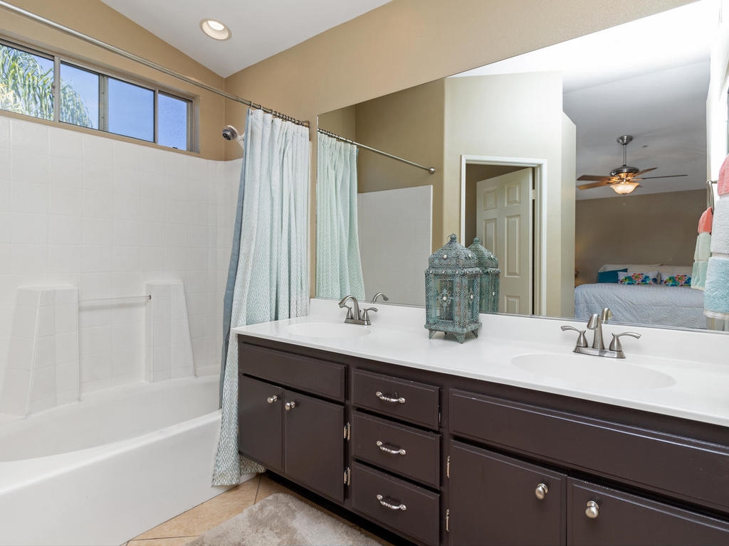 1813 Key Largo Road Vista, CA 92081 - Photo 17 of 25 Gallery Image 17