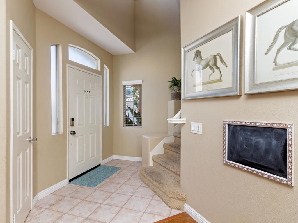 1813 Key Largo Road Vista, CA 92081 - Photo 3 of 25 Gallery Image 3