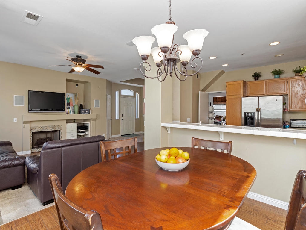 1813 Key Largo Road Vista, CA 92081 - Photo 10 of 25 Gallery Image 10