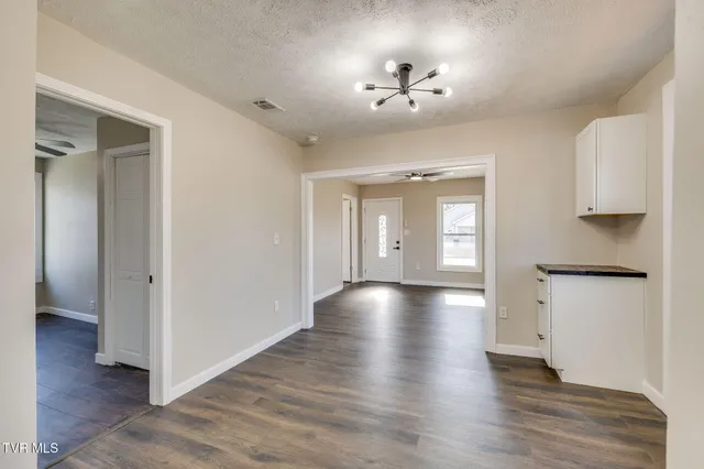 $219,000 | 2404 Overlook Road, Kingsport, TN 37664