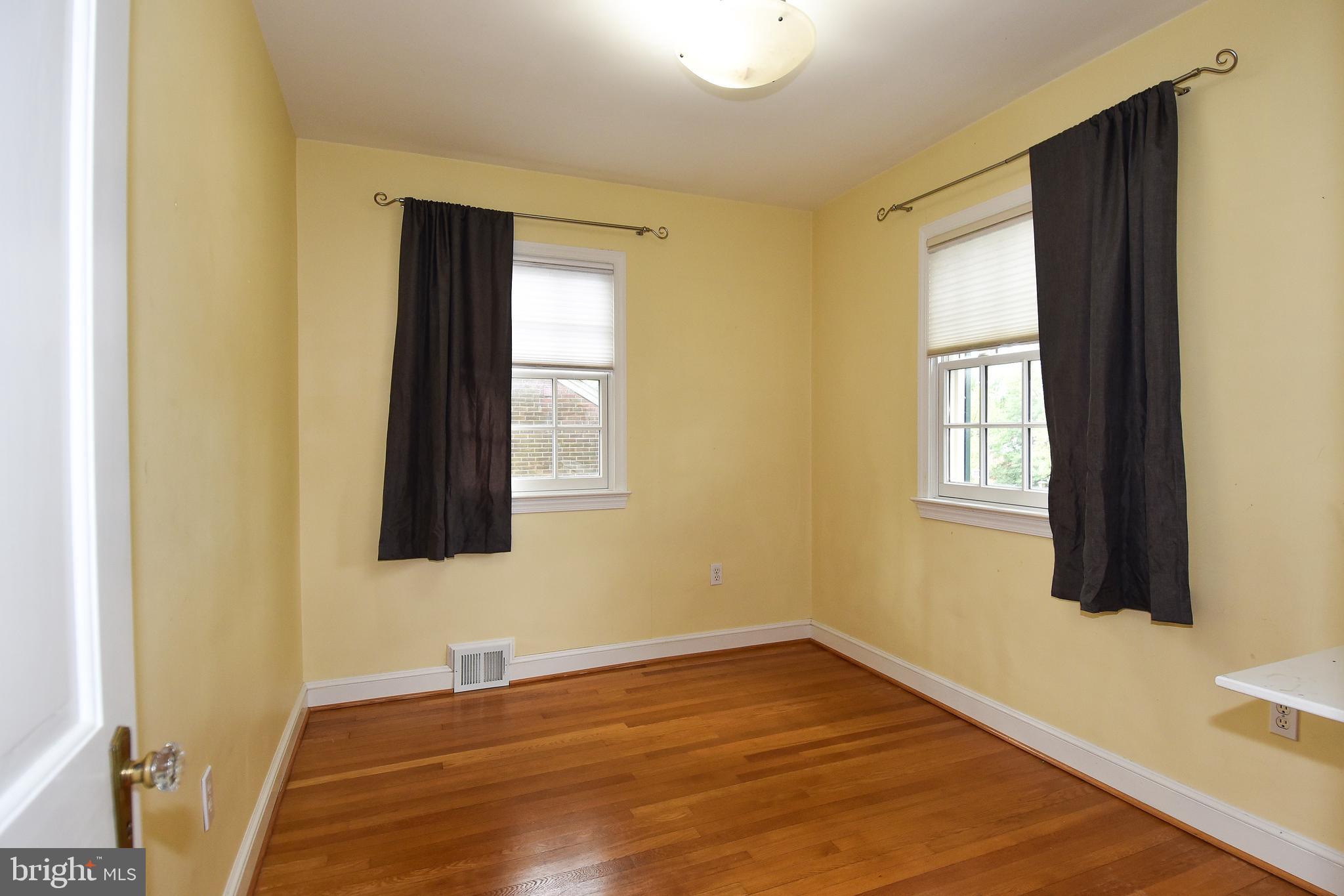 1531 Patrick Henry Drive Arlington, VA 22205 - Photo 16 of 33