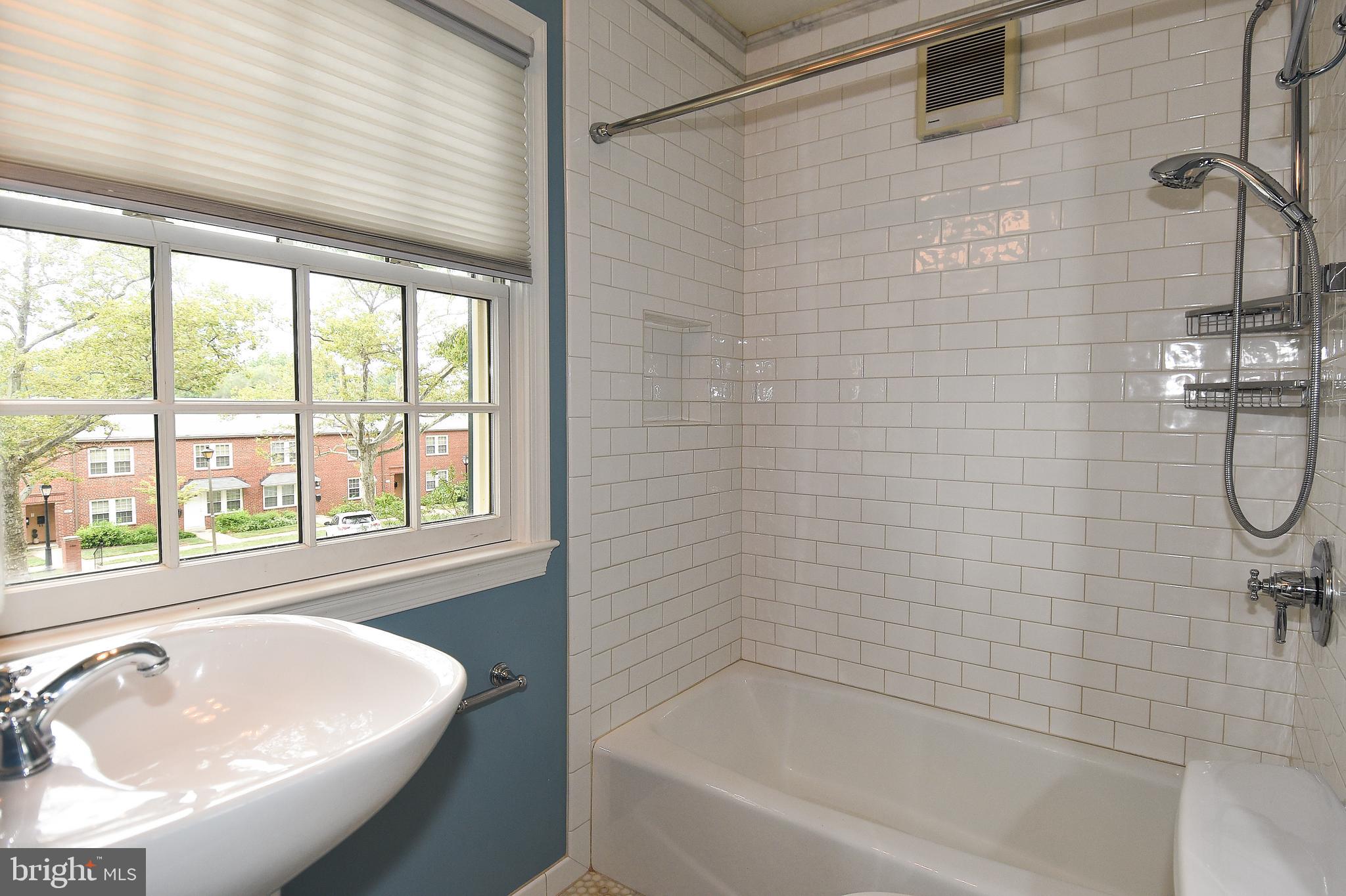 1531 Patrick Henry Drive Arlington, VA 22205 - Photo 19 of 33