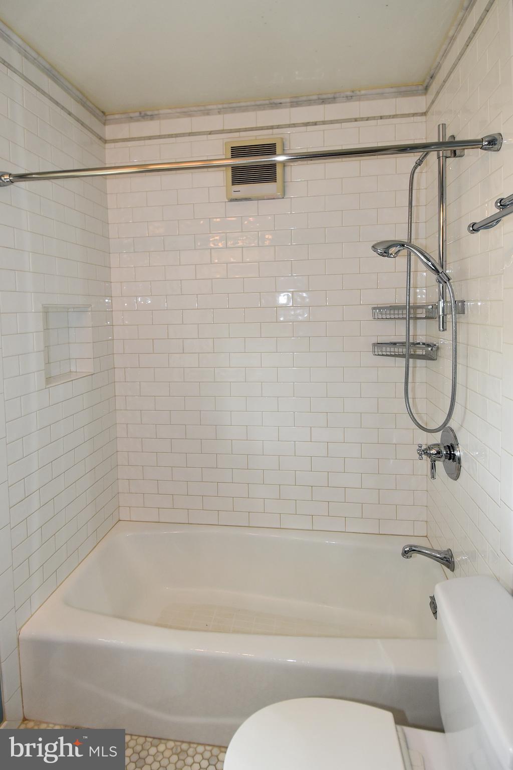 1531 Patrick Henry Drive Arlington, VA 22205 - Photo 21 of 33