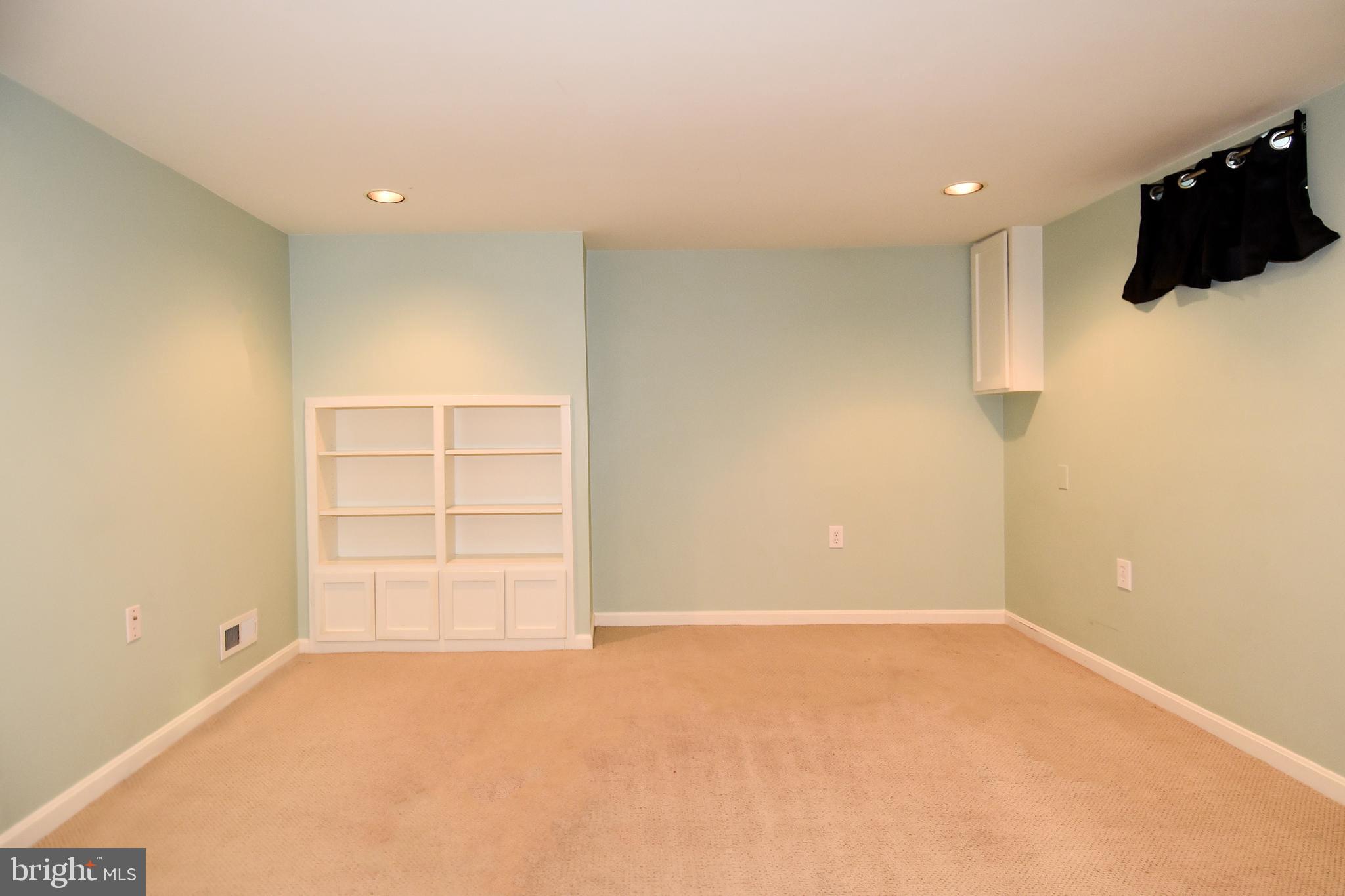 1531 Patrick Henry Drive Arlington, VA 22205 - Photo 22 of 33