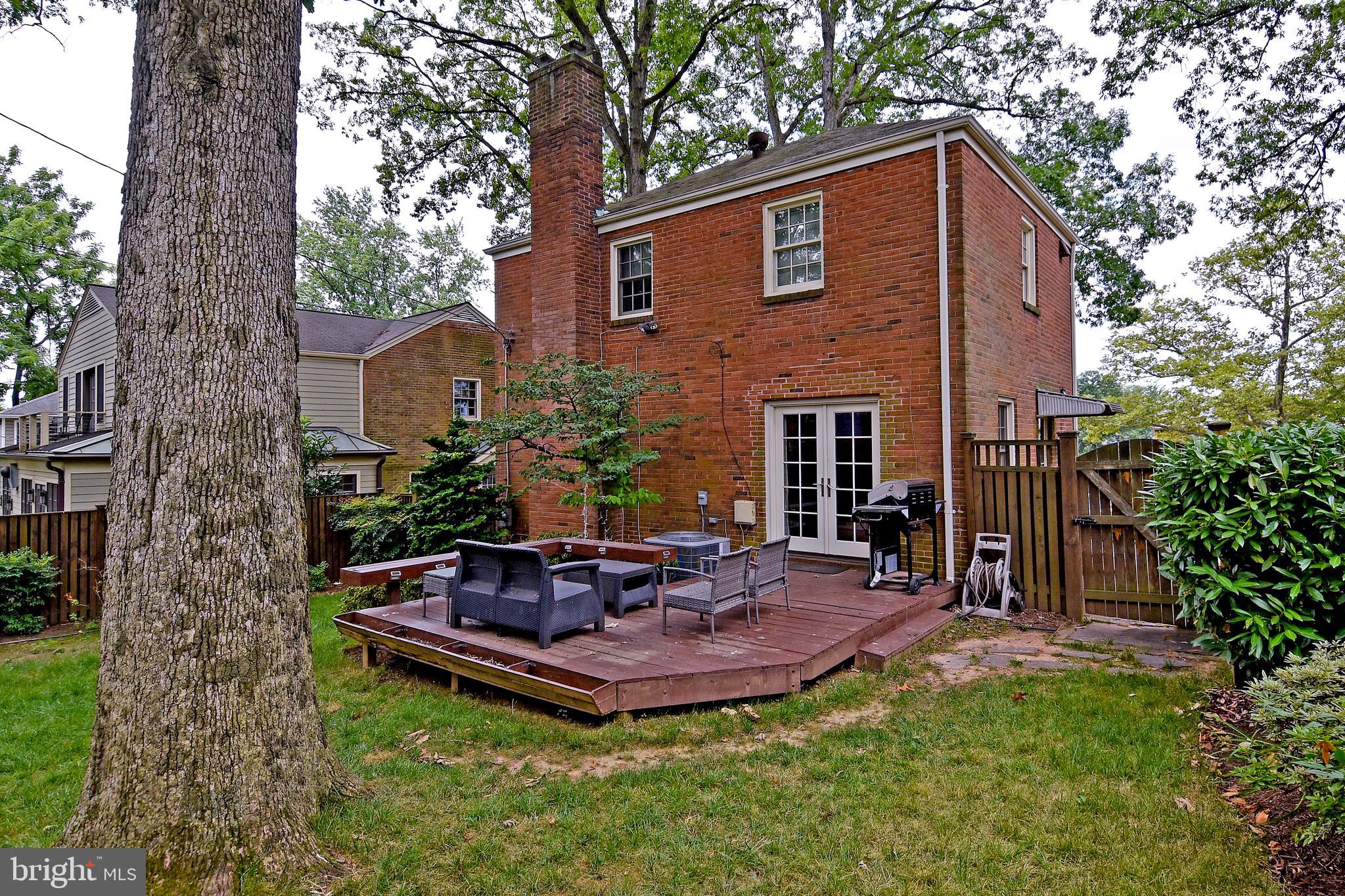 1531 Patrick Henry Drive Arlington, VA 22205 - Photo 29 of 33