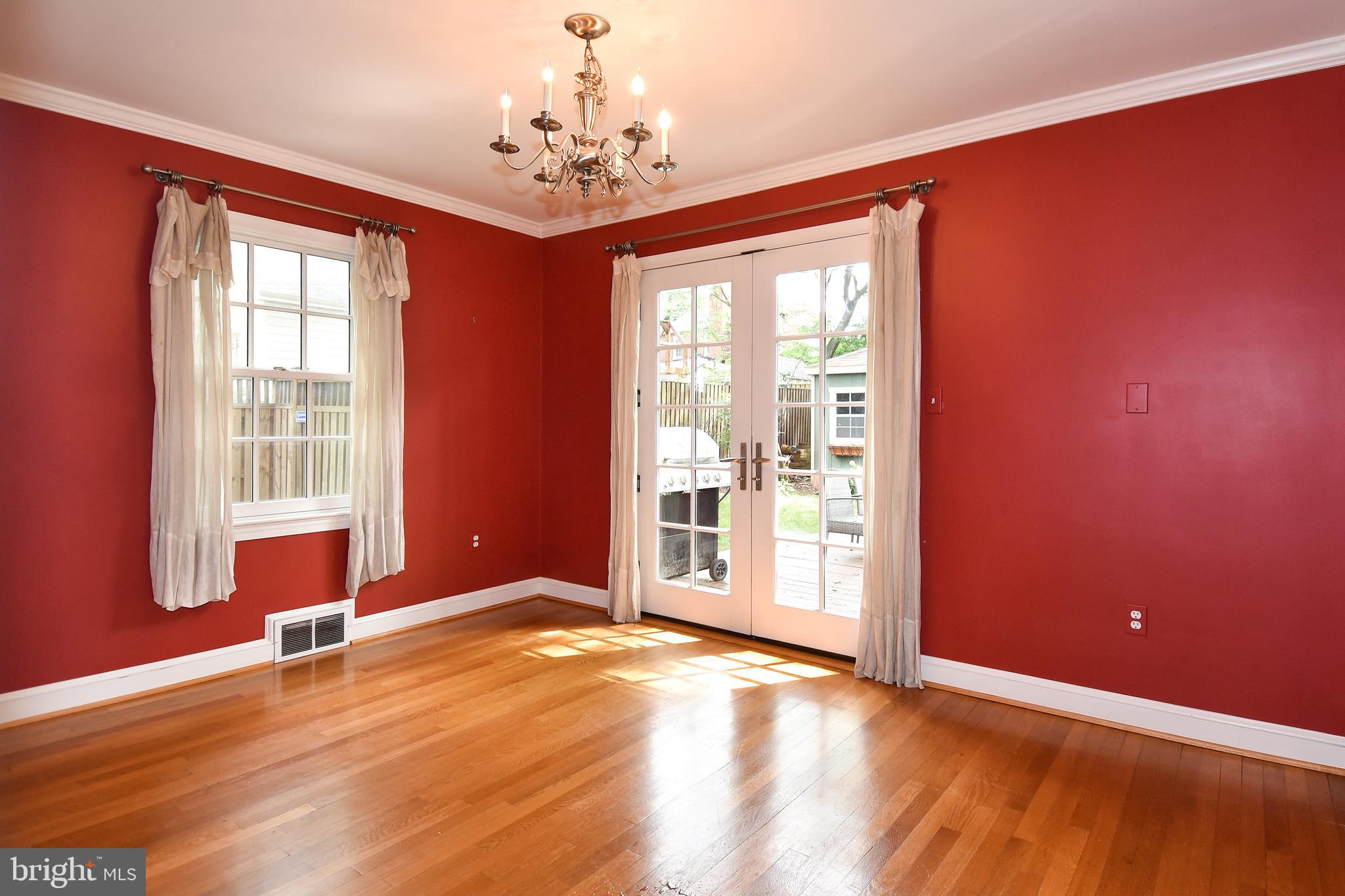 1531 Patrick Henry Drive Arlington, VA 22205 - Photo 9 of 33