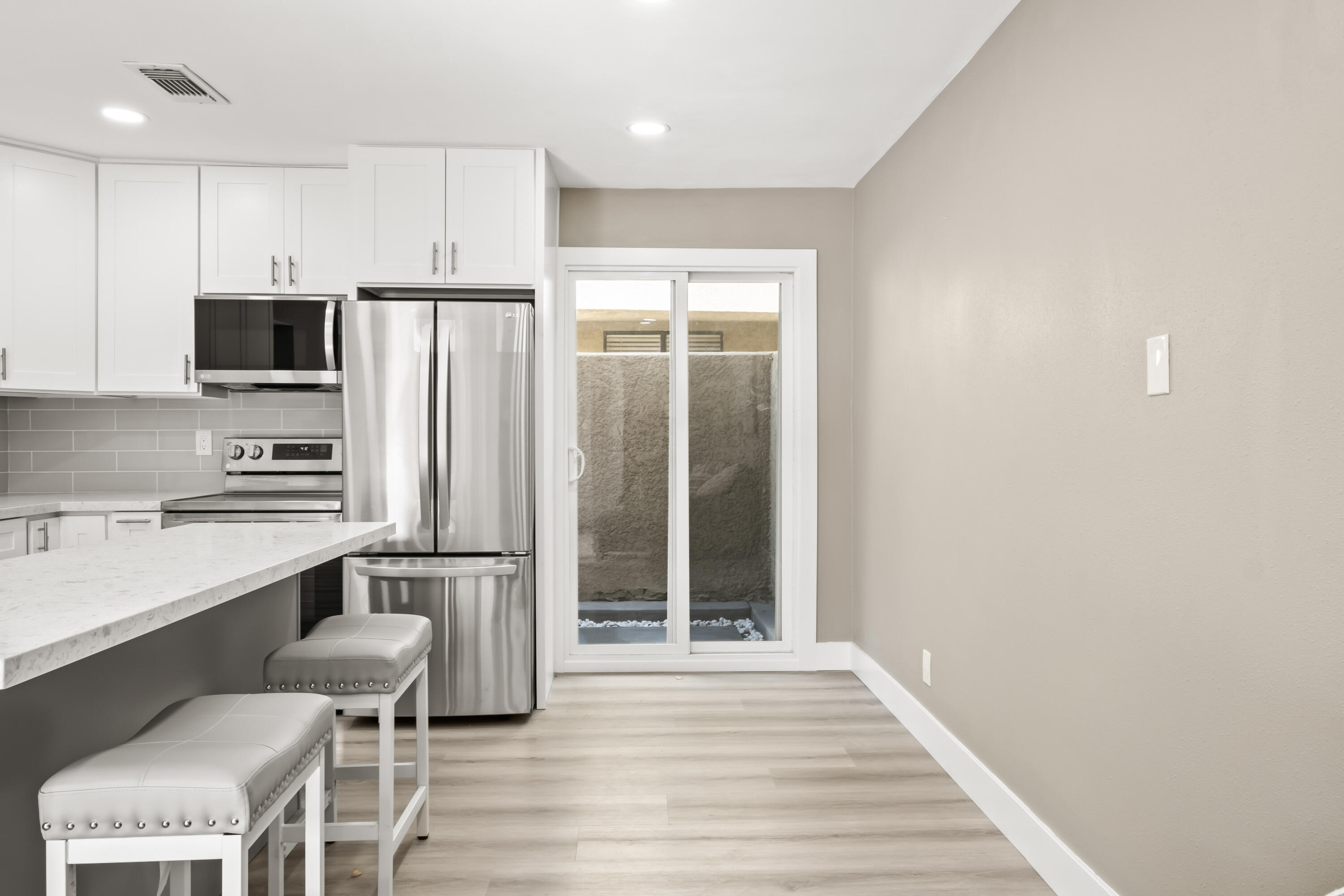 414 Bradshaw E Lane, Unit 64 Palm Springs, CA 92262 - Photo 8 of 23 Bradshaw Photos-15