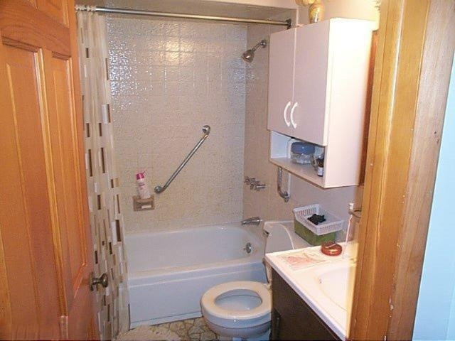 2020 North Saddler Road Luther, MI 49656 - Photo 12 of 34 Main Floor Bath Room