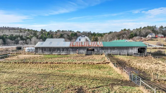 $650,000 | 0 Middle Road, Hancock, NH 03449