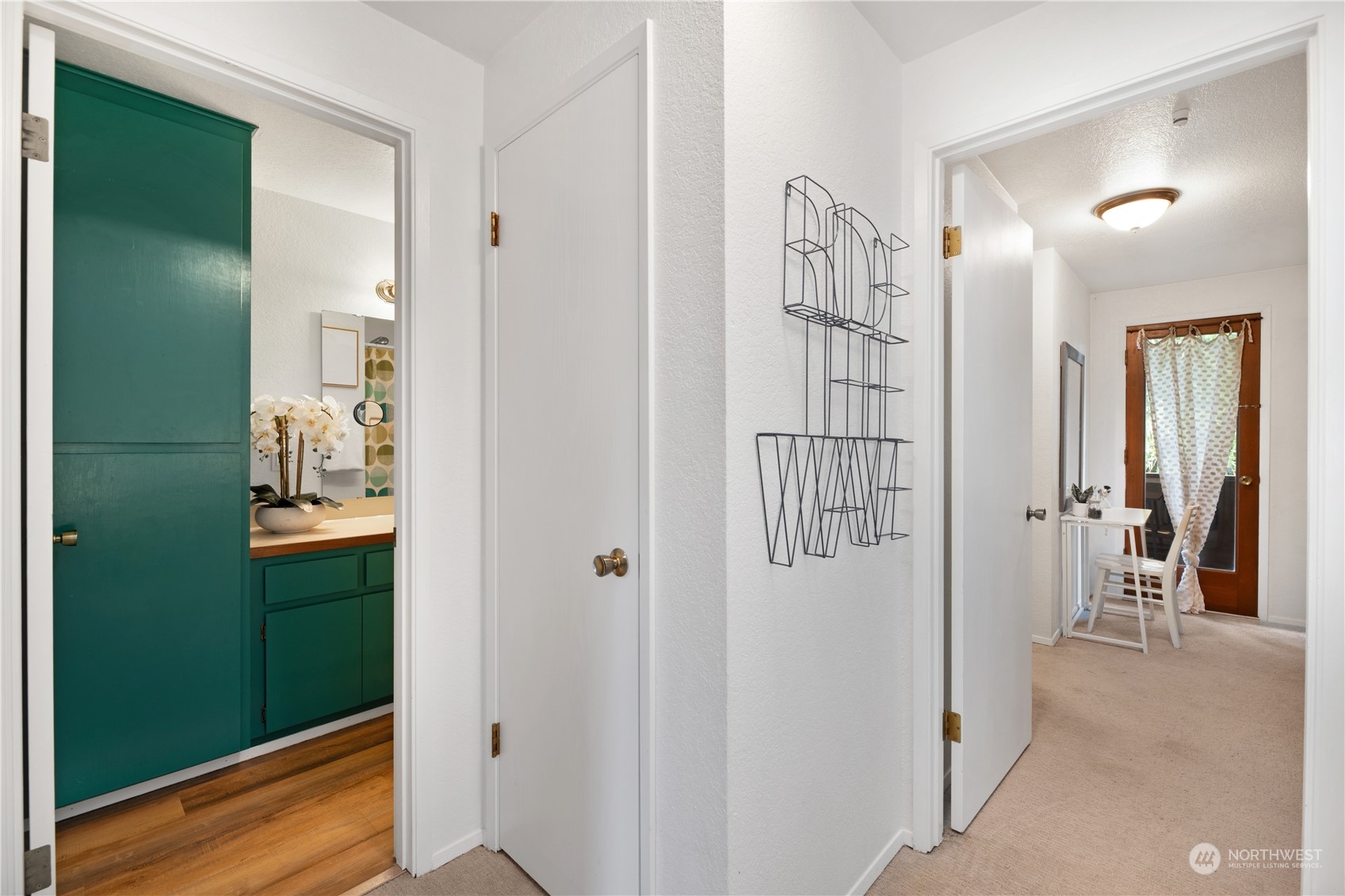 7516 218th Street Southwest, Unit 2 Edmonds, WA 98026 - Photo 12 of 21 Gallery Image 12