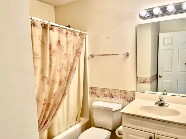 $205,000 | 250 Country Manor Drive, Unit A, Conway, SC 29526