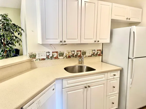 $205,000 | 250 Country Manor Drive, Unit A, Conway, SC 29526