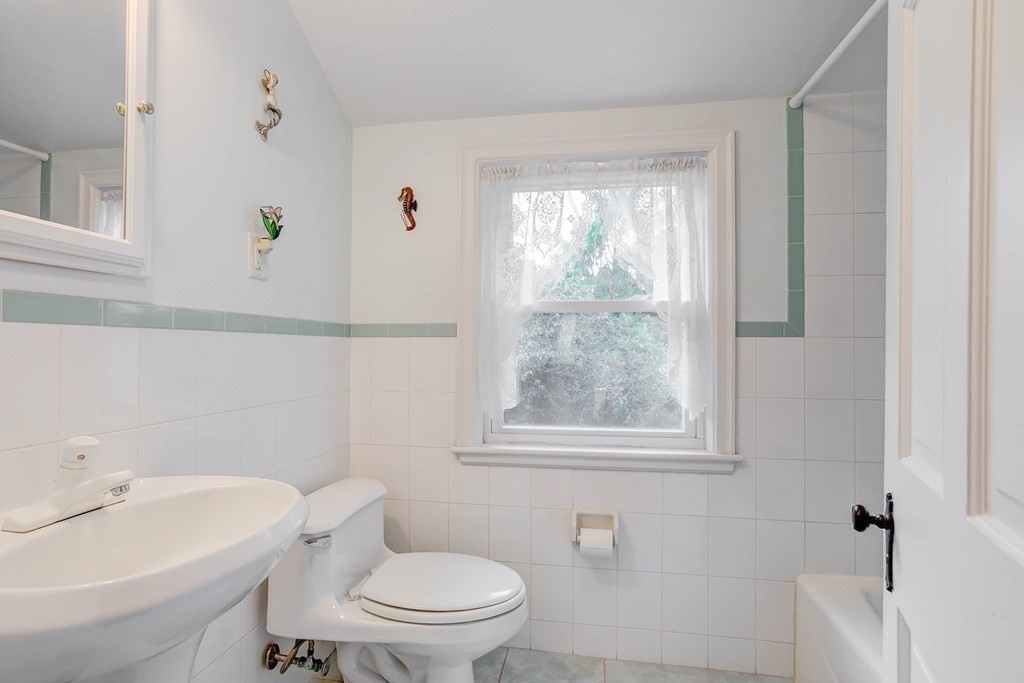 35 Princeton Road Arlington, MA 02474 - Photo 20 of 32