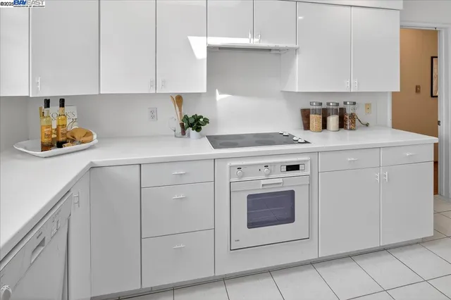 $940,000 | 19347 Parsons Avenue, Castro Valley, CA 94546