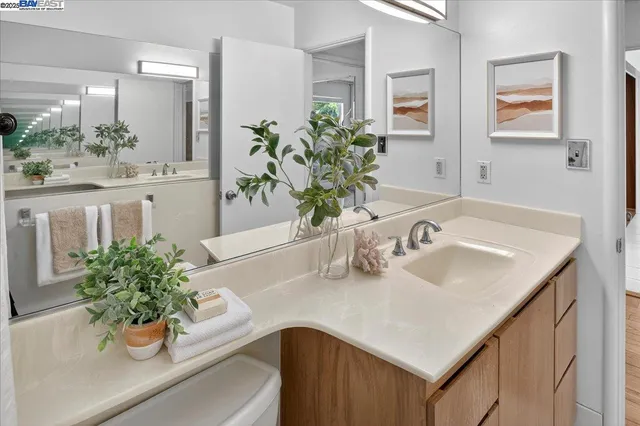 $940,000 | 19347 Parsons Avenue, Castro Valley, CA 94546