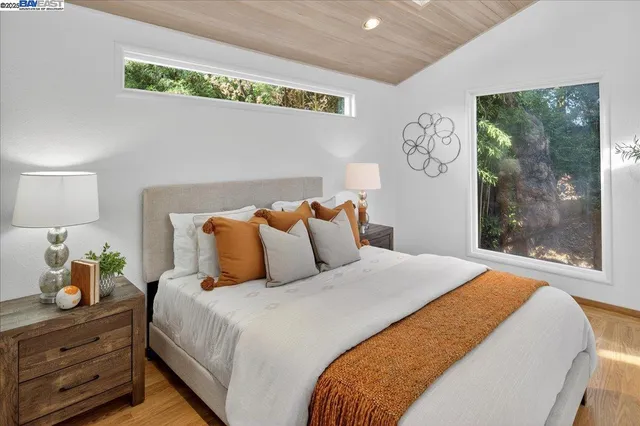 $940,000 | 19347 Parsons Avenue, Castro Valley, CA 94546