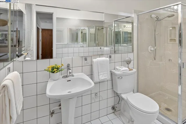 $940,000 | 19347 Parsons Avenue, Castro Valley, CA 94546