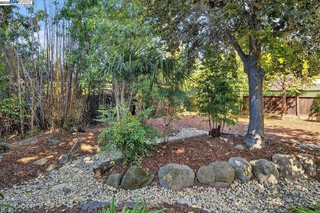 $940,000 | 19347 Parsons Avenue, Castro Valley, CA 94546