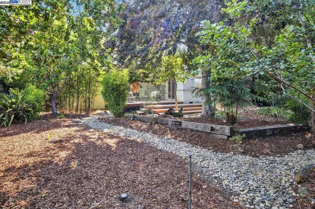 $940,000 | 19347 Parsons Avenue, Castro Valley, CA 94546