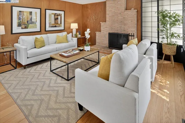 $940,000 | 19347 Parsons Avenue, Castro Valley, CA 94546