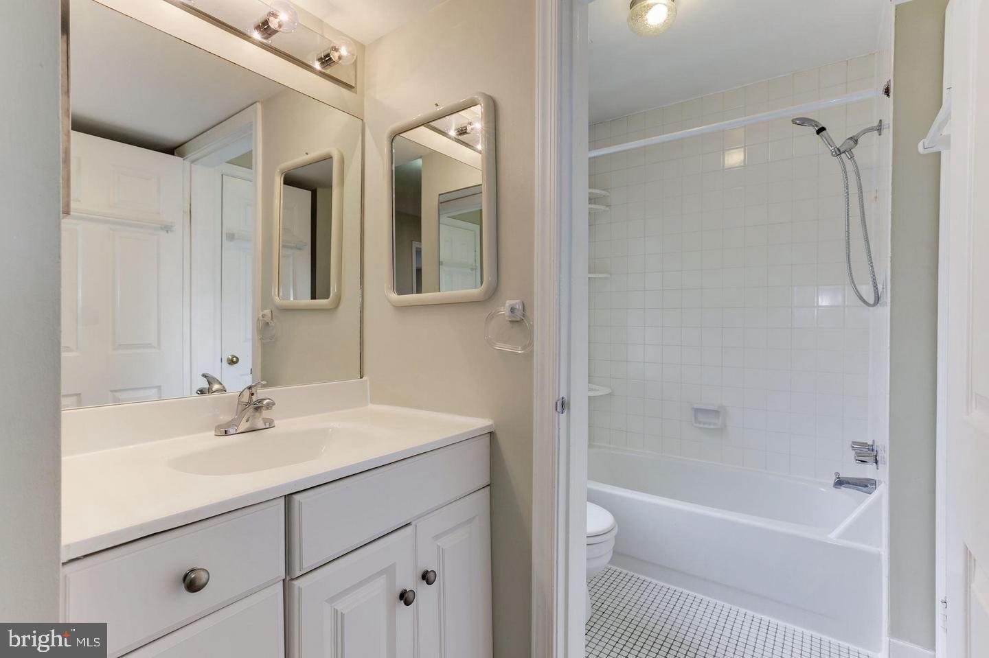 1759 North Cliff Street Alexandria, VA 22301 - Photo 16 of 28 Upper BA1